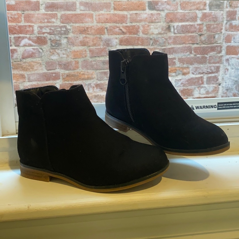 Cat & Jack Black Ankle Boots